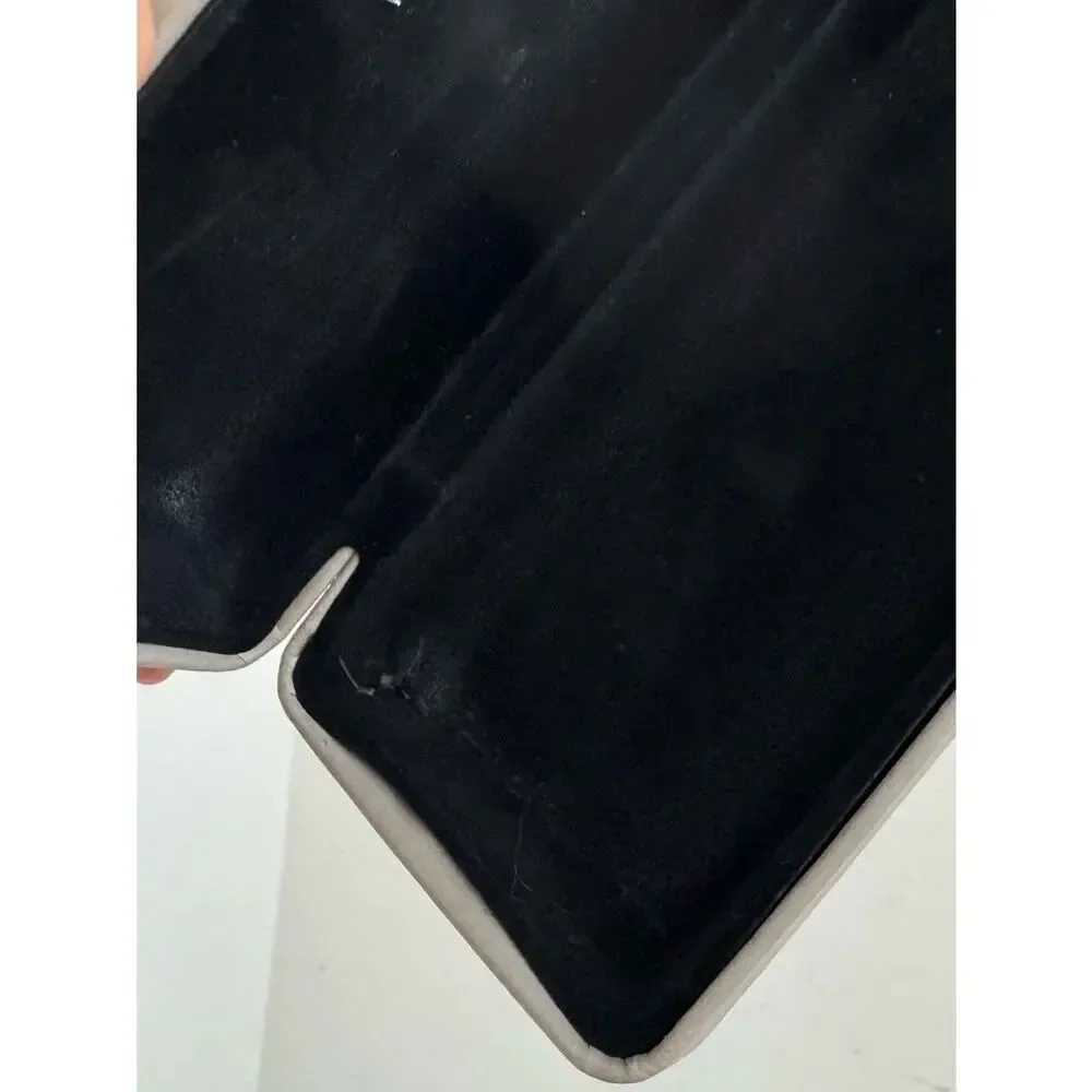 VEHLA Finn sunglasses in black smoke
